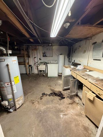23147 Donald Avenue, Eastpointe City, MI 48021