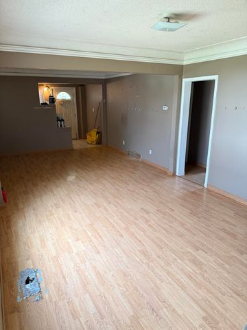23147 Donald Avenue, Eastpointe City, MI 48021