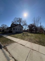 23147 Donald Avenue, Eastpointe City, MI 48021