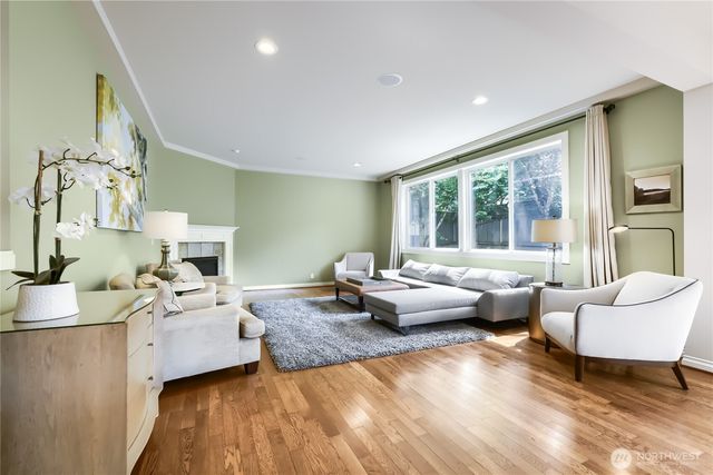 4613 NE 2nd Street, Renton, WA 98059