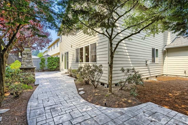 4613 NE 2nd Street, Renton, WA 98059
