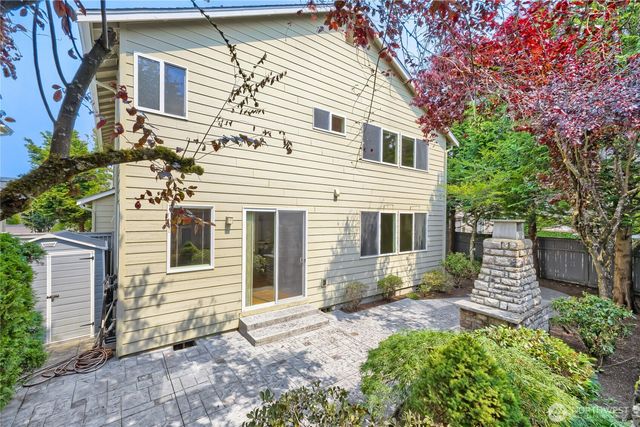 4613 NE 2nd Street, Renton, WA 98059