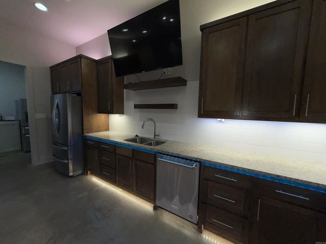 110 Shady Thicket Lane, Little Rock, AR 72204