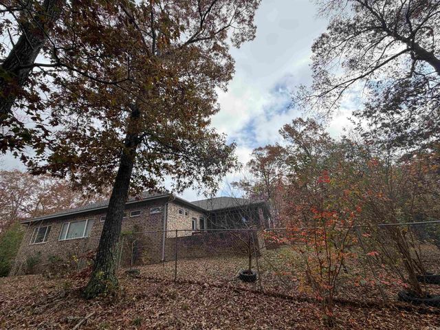 110 Shady Thicket Lane, Little Rock, AR 72204