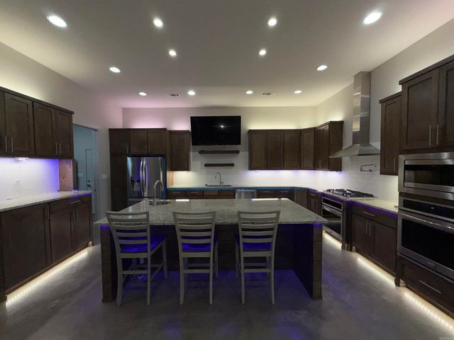 110 Shady Thicket Lane, Little Rock, AR 72204