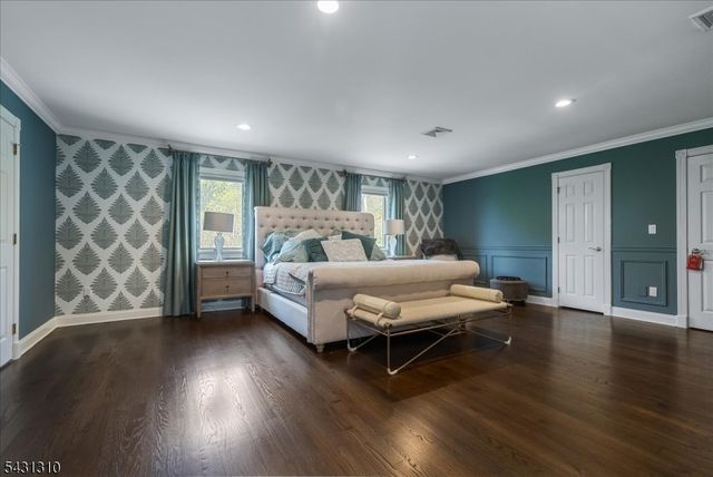 12 Beacon Hill Dr, Chester Twp., NJ 07930