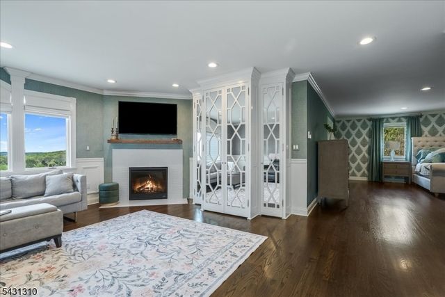 12 Beacon Hill Dr, Chester Twp., NJ 07930