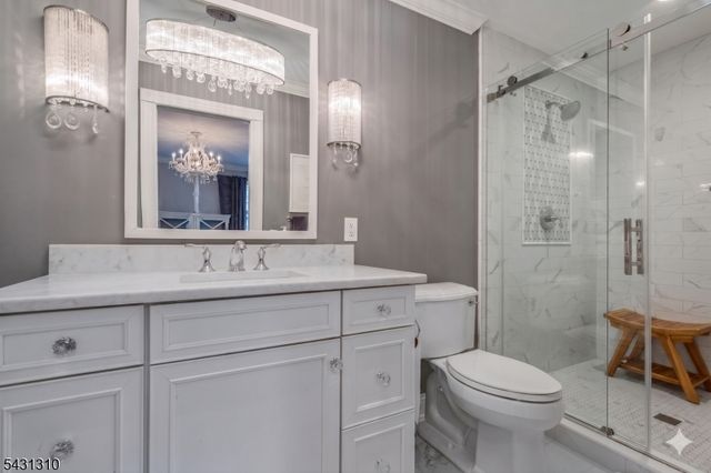 12 Beacon Hill Dr, Chester Twp., NJ 07930