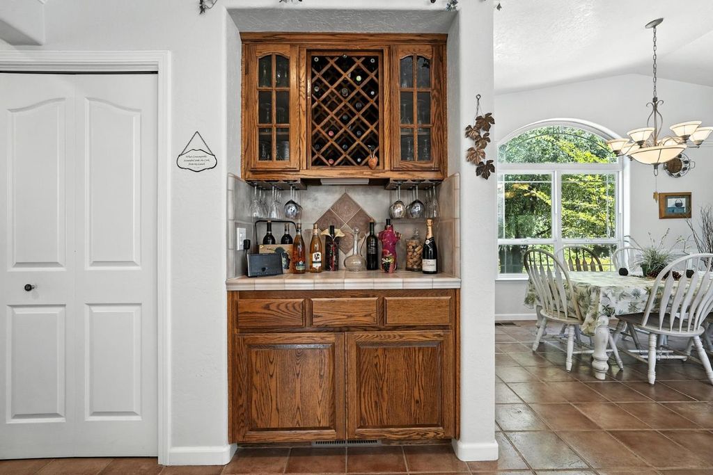 Image 14 of property listing at 44550 Windsong Way, Ahwahnee, CA 93601