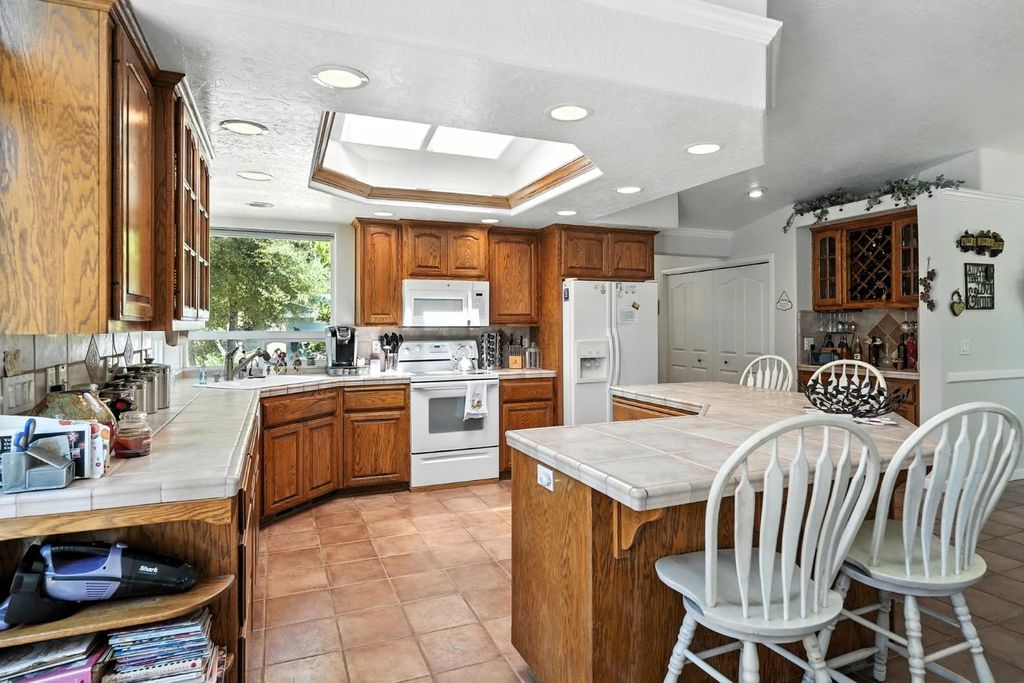 Image 18 of property listing at 44550 Windsong Way, Ahwahnee, CA 93601