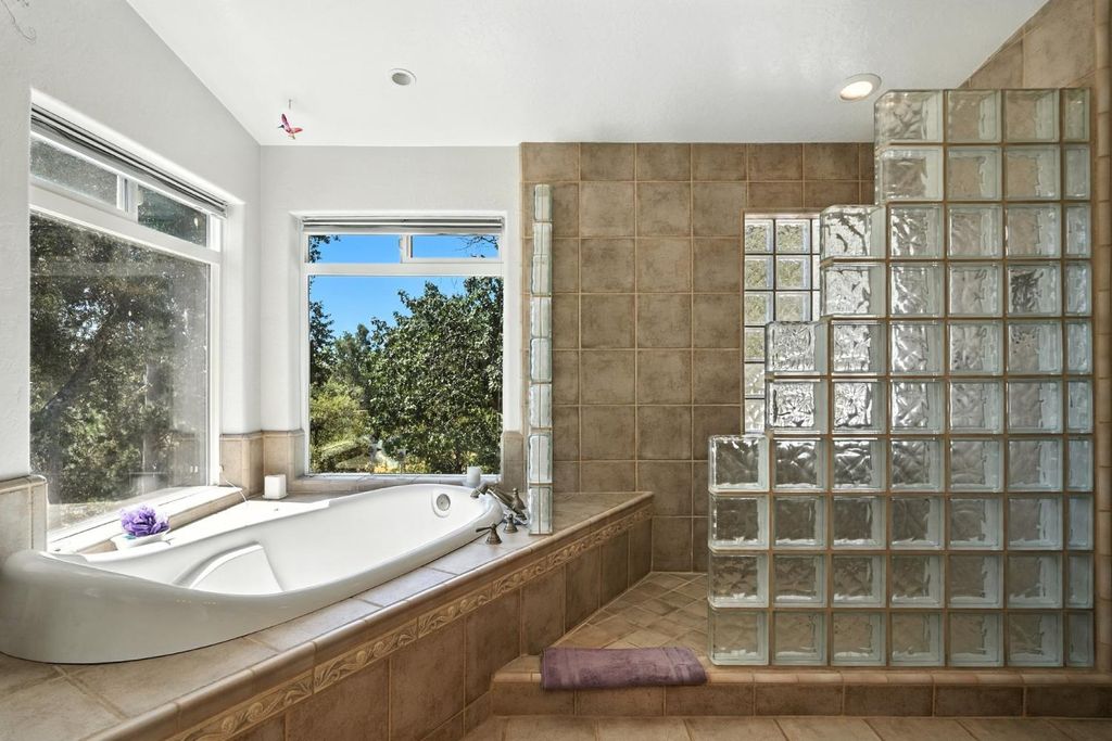 Image 30 of property listing at 44550 Windsong Way, Ahwahnee, CA 93601