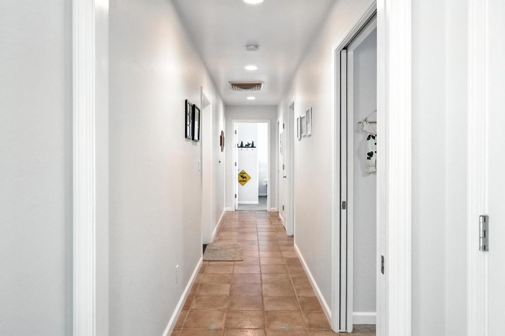 Image 34 of property listing at 44550 Windsong Way, Ahwahnee, CA 93601