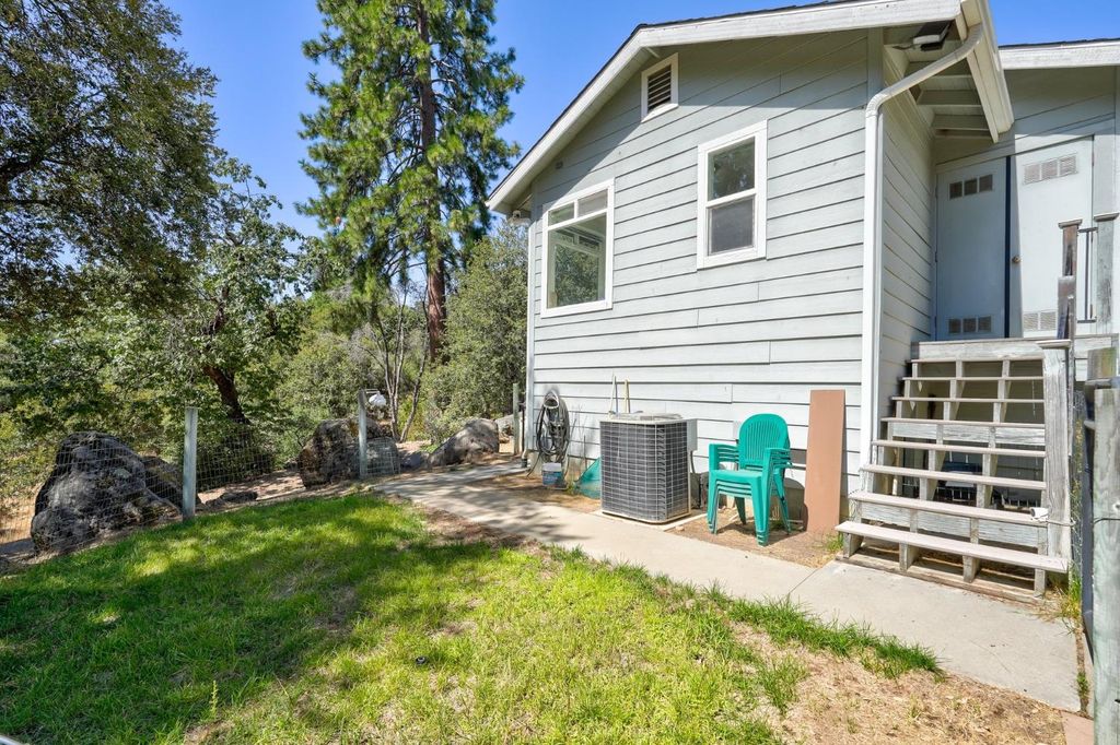 Image 49 of property listing at 44550 Windsong Way, Ahwahnee, CA 93601