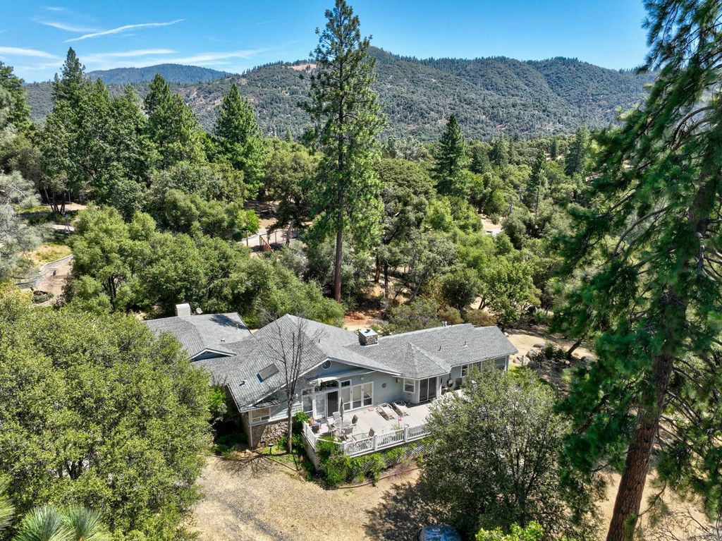 Image 53 of property listing at 44550 Windsong Way, Ahwahnee, CA 93601