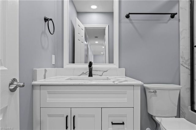 250 Cloverfield Court, Winston-salem, NC 27127