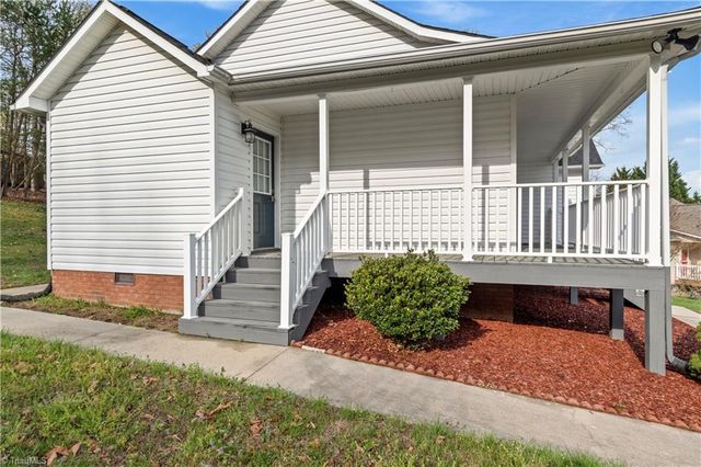 250 Cloverfield Court, Winston-salem, NC 27127