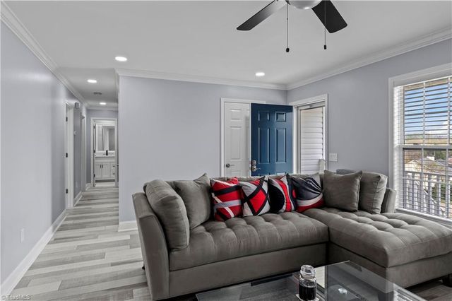 250 Cloverfield Court, Winston-salem, NC 27127