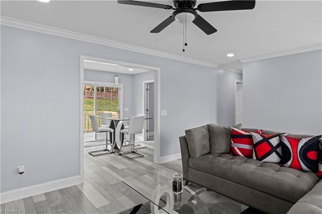 250 Cloverfield Court, Winston-salem, NC 27127