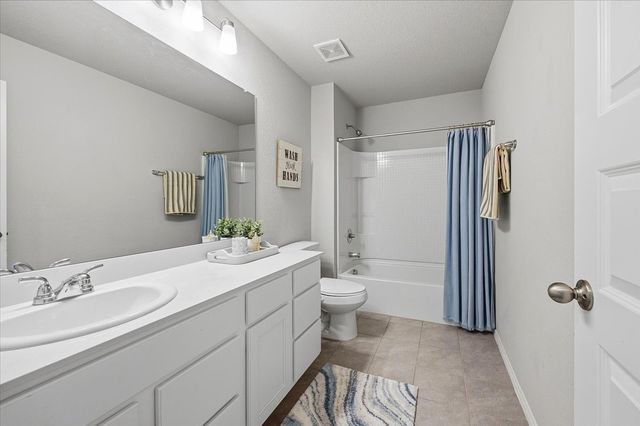 10905 Golden Barrel Court, Fort Worth, TX 76108