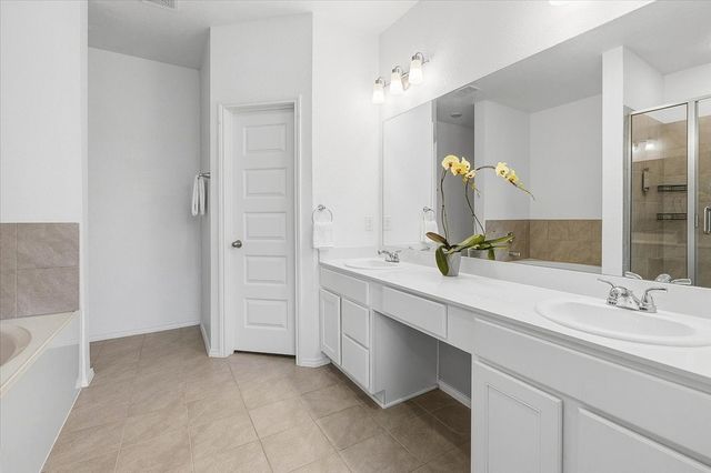 10905 Golden Barrel Court, Fort Worth, TX 76108