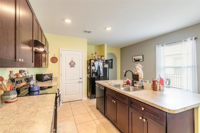 554 ARMOYAN WAY, New Smyrna Beach, FL 32168