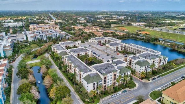 1660 Renaissance Commons Boulevard, Boynton Beach, FL 33426