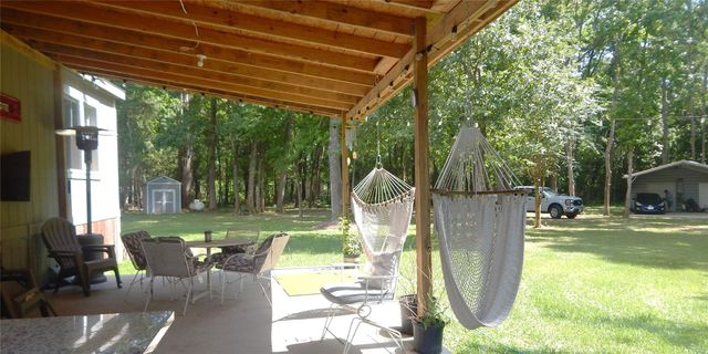 142 County Road 1332, Liberty, TX 77575