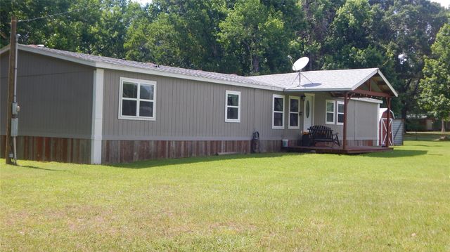 142 County Road 1332, Liberty, TX 77575