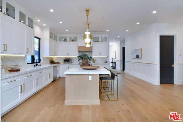 4809 Genesta Avenue, Encino, CA 91316