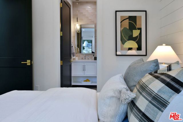 4809 Genesta Avenue, Encino, CA 91316