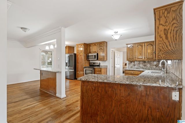 6672 SERVICE ROAD, Trussville, AL 35173