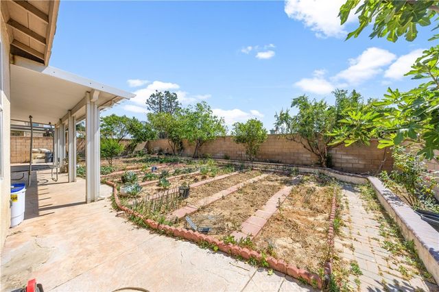 7342 Excelsior Dr, Eastvale, CA 92880