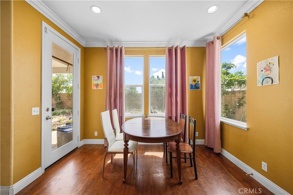 Image 13 of property listing at 7342 Excelsior Dr, Eastvale, CA 92880