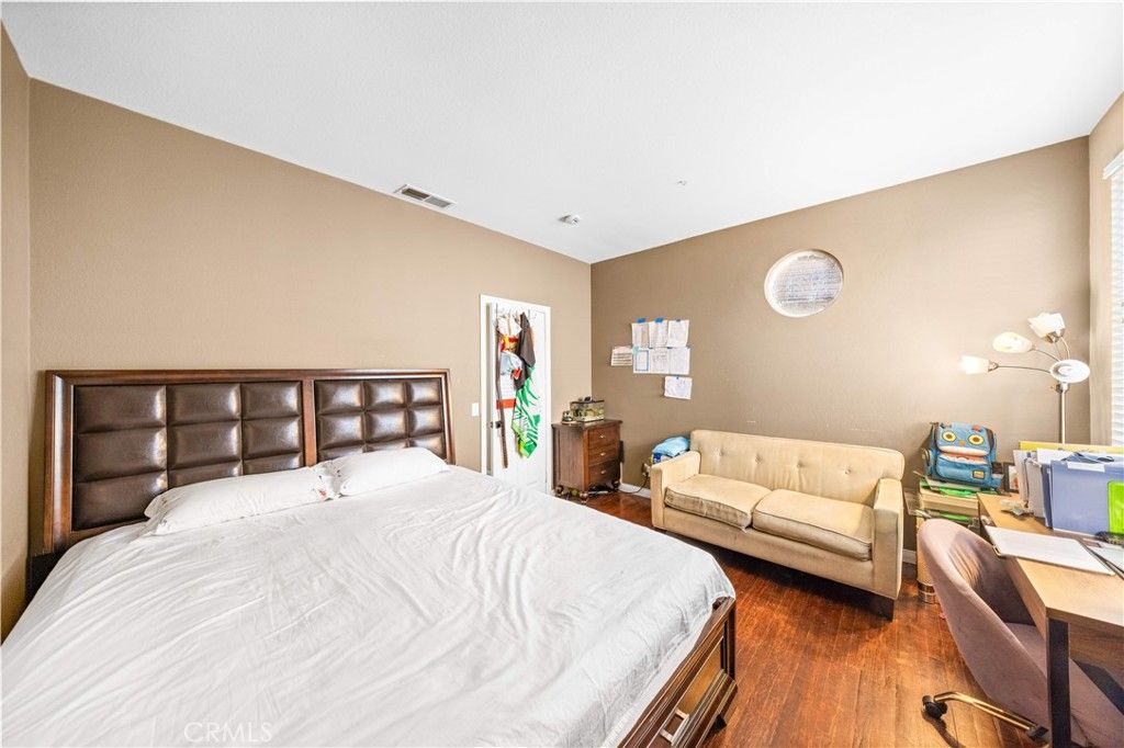 Image 14 of property listing at 7342 Excelsior Dr, Eastvale, CA 92880