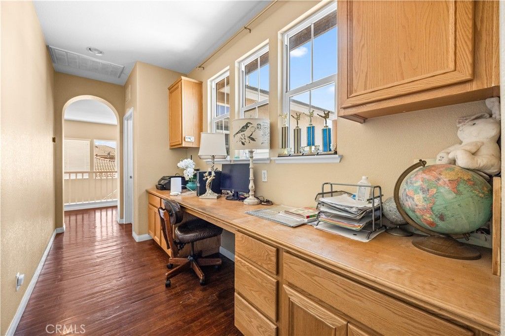 Image 16 of property listing at 7342 Excelsior Dr, Eastvale, CA 92880