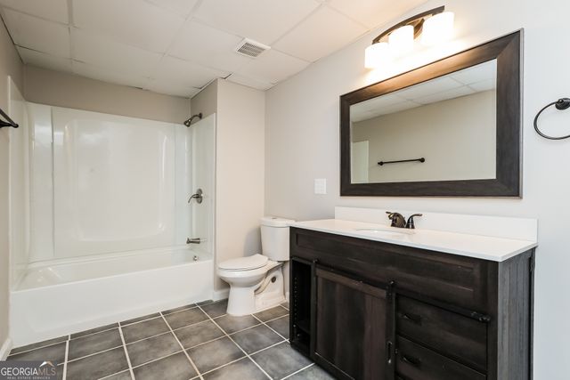 1515 Royce Drive, Locust Grove, GA 30248
