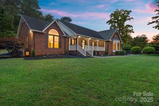 5916 Cashion Road, Huntersville, NC 28078