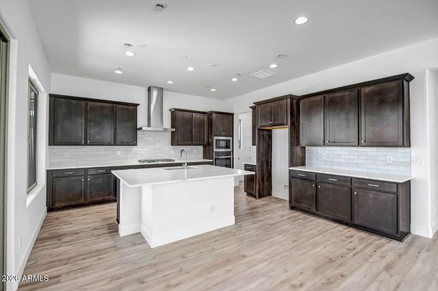 20049 W CAMPBELL Avenue, Litchfield Park, AZ 85340