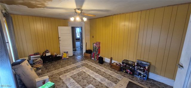 2201 E 36th Street, Cleveland, OH 44115