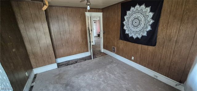 2201 E 36th Street, Cleveland, OH 44115