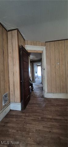 2201 E 36th Street, Cleveland, OH 44115