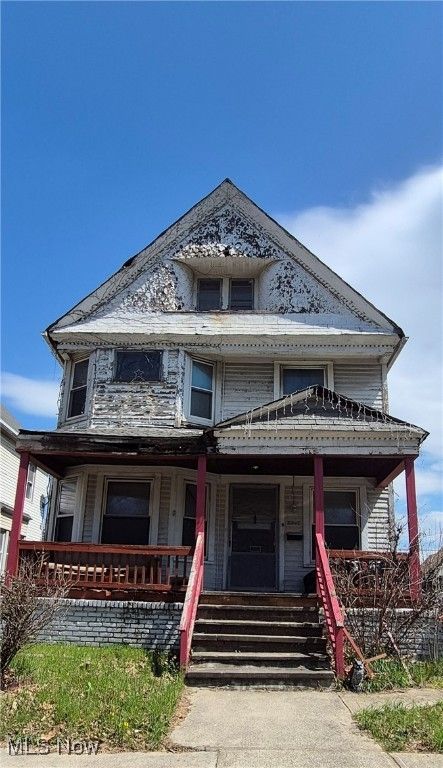 2201 E 36th Street, Cleveland, OH 44115