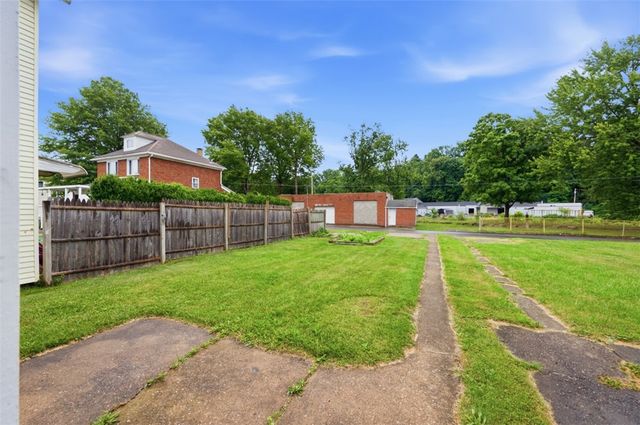 519 3rd Avenue, Carnegie, PA 15106
