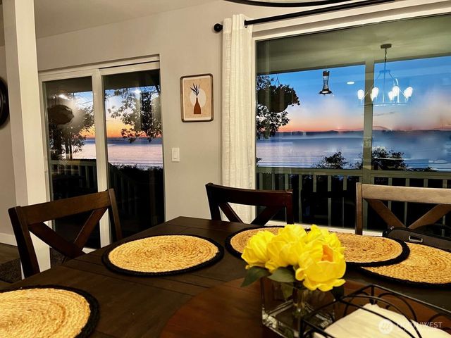 242 W Bluff Drive, Port Angeles, WA 98362