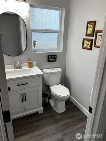 242 W Bluff Drive, Port Angeles, WA 98362