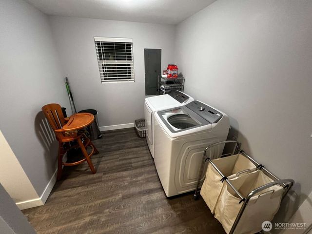 242 W Bluff Drive, Port Angeles, WA 98362