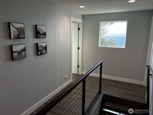 242 W Bluff Drive, Port Angeles, WA 98362