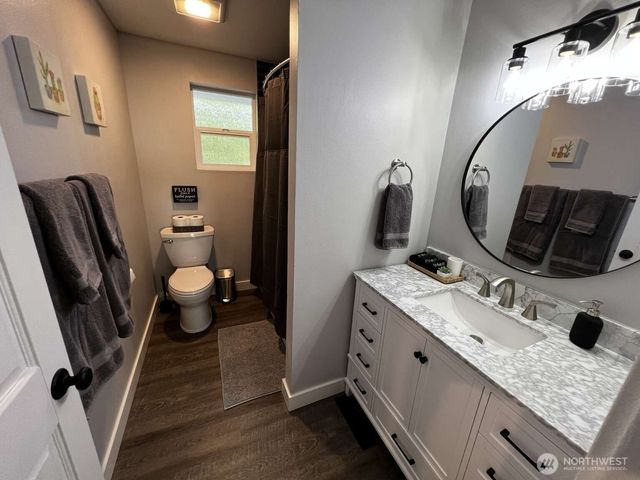 242 W Bluff Drive, Port Angeles, WA 98362