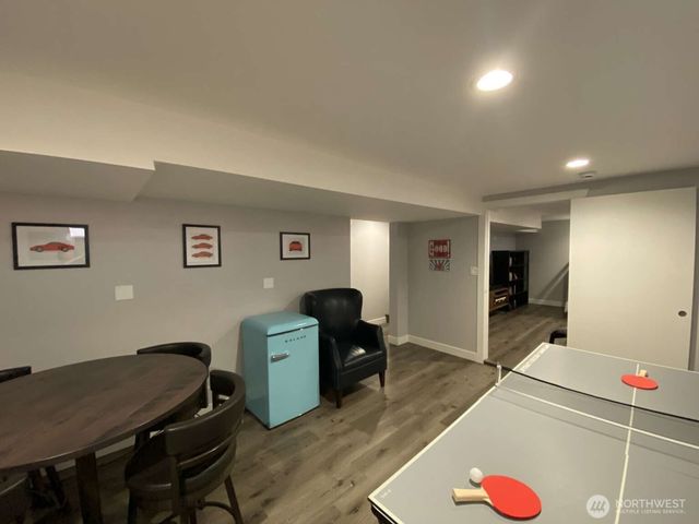 242 W Bluff Drive, Port Angeles, WA 98362