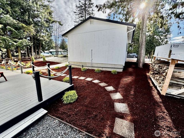 242 W Bluff Drive, Port Angeles, WA 98362